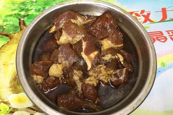 迷你蛋黄肉粽的做法图解1