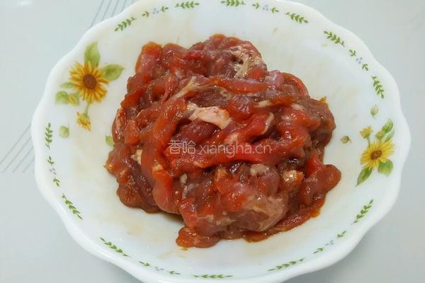 什锦泡菜妙肉丝的做法图解1