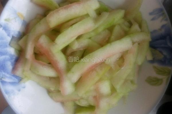 西瓜皮炒鸡蛋的做法图解5