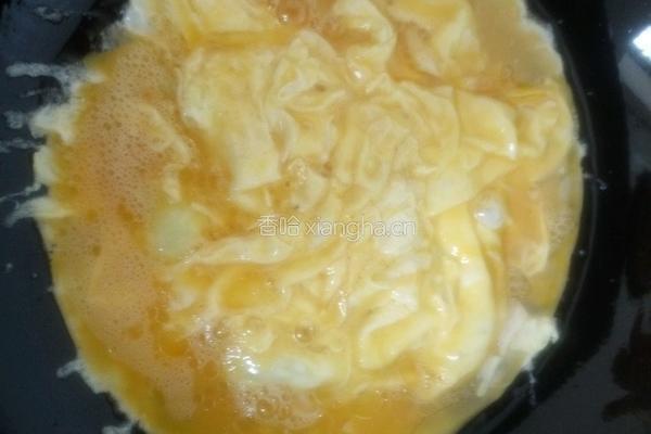 西瓜皮炒鸡蛋的做法图解8