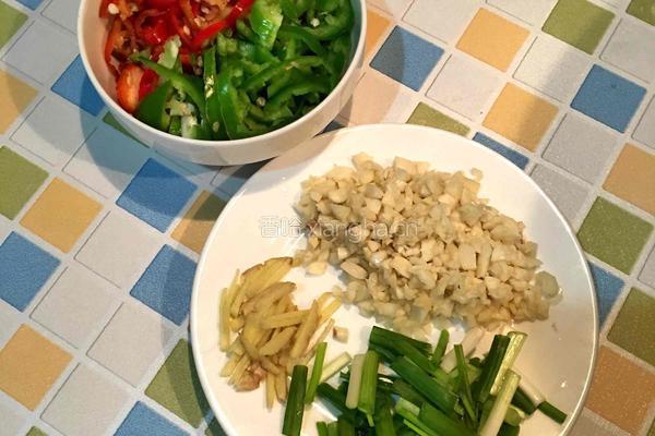 红烧魔芋豆腐的做法图解2