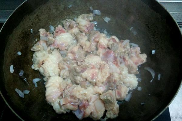 黑椒牛腩抓饭的做法图解2