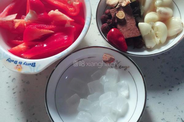 西兰花红烧鸡爪的做法图解2