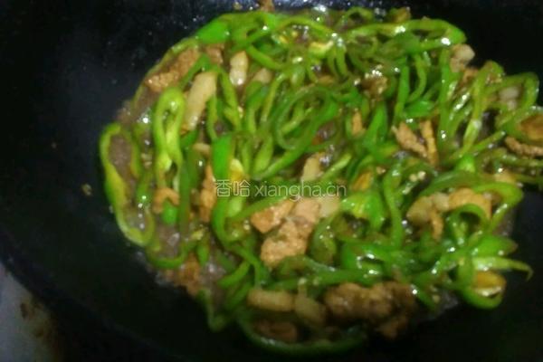 辣椒肉丝汆面的做法图解6