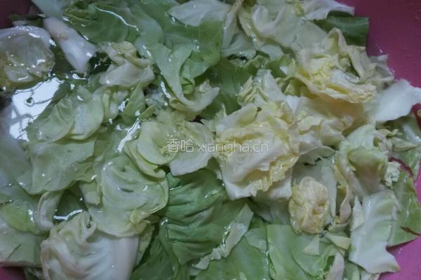 手撕包菜的做法图解1