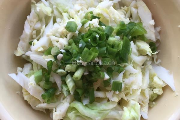 凉拌圆生菜的做法图解3