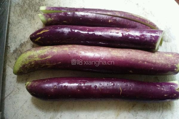 肉末茄子的做法图解1