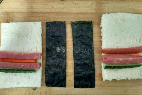 蓝精灵土司卷的做法图解6