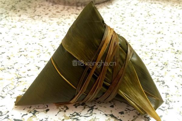 蛋黄肉粽的做法图解7