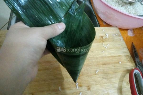 咸肉粽子的做法图解8