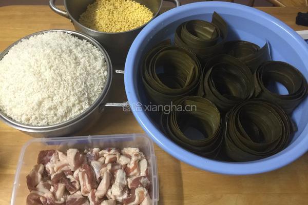 五香绿豆大肉粽的做法图解7