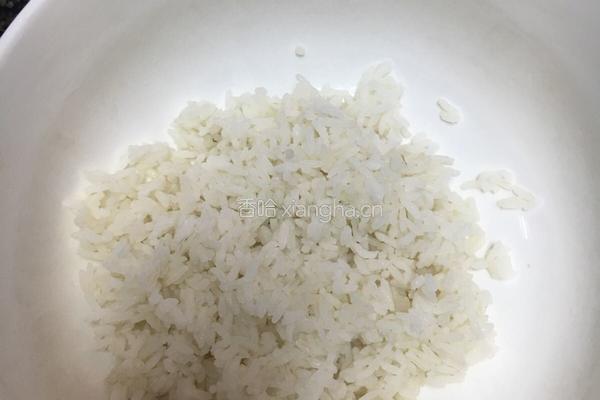 樱花粉寿司卷的做法图解1