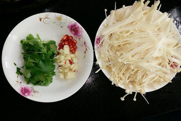 凉拌金针菇的做法图解2