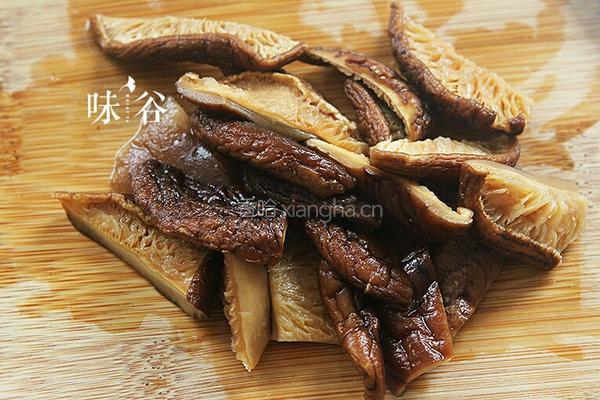 广式咸肉粽的做法图解7