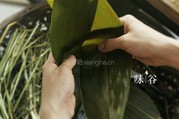 广式咸肉粽的做法图解8