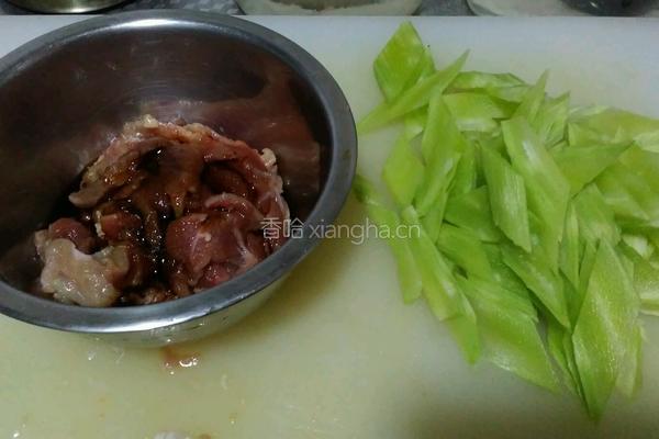 肉片莴笋的做法图解1