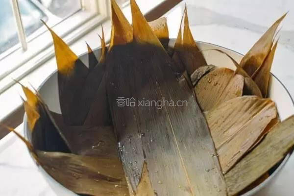 香糯粽子的做法图解1