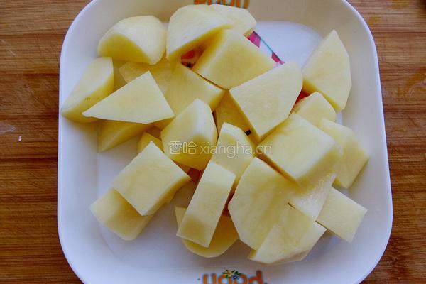 红烧土豆小鸡腿的做法图解1