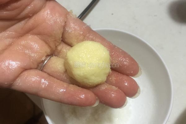 黄金椰丝球的做法图解11