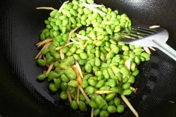 毛豆炒三丝的做法图解3