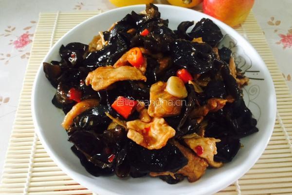 家常木耳炒肉片的做法图解7