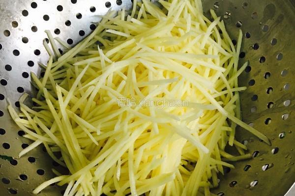 野菜花炒土豆丝（独家）的做法图解1