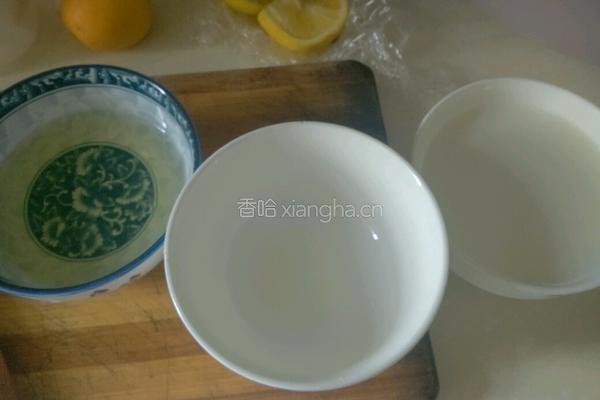 黄桃双皮奶的做法图解2