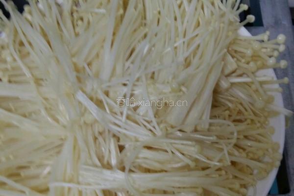 肉沫金针菇的做法图解1