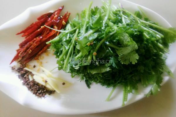 干煸茧蛹的做法图解3