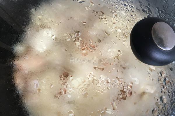 虾仁茭白炖豆腐的做法图解4