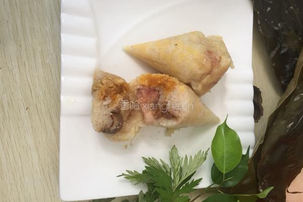 咸蛋肉粽的做法图解16