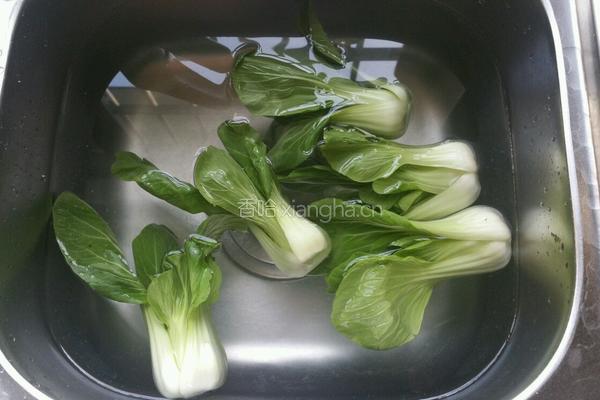 香菇油菜的做法图解1