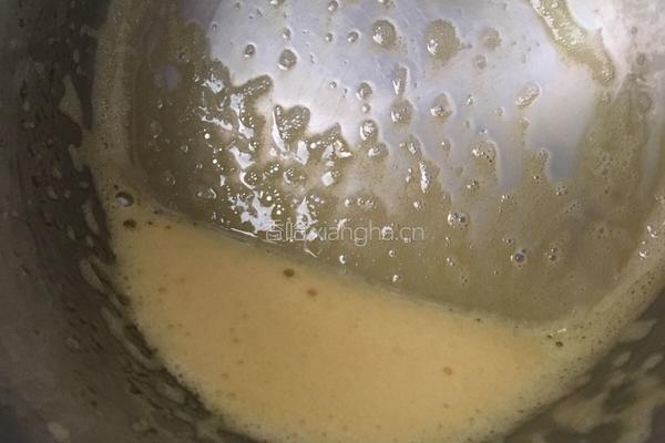 蛋黄沙拉酱的做法图解2