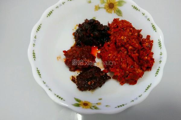 糍粑辣子鸡的做法图解2
