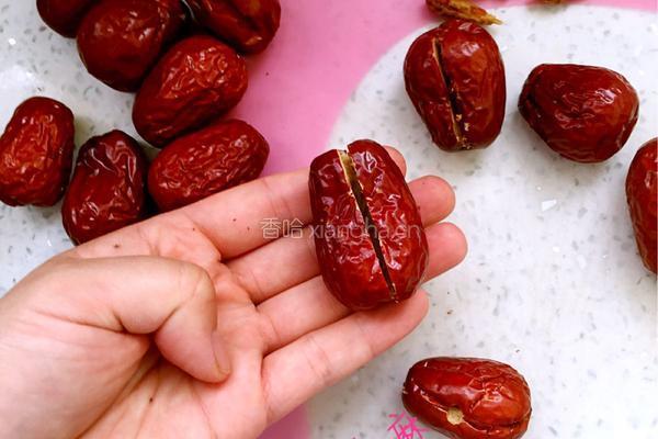 枣夹核桃（零食必备）的做法图解4