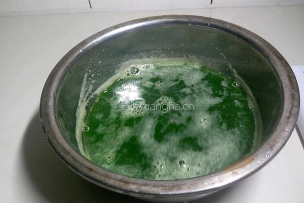 菜汁凉粉 的做法图解1