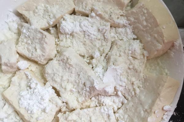 香煎豆腐的做法图解2
