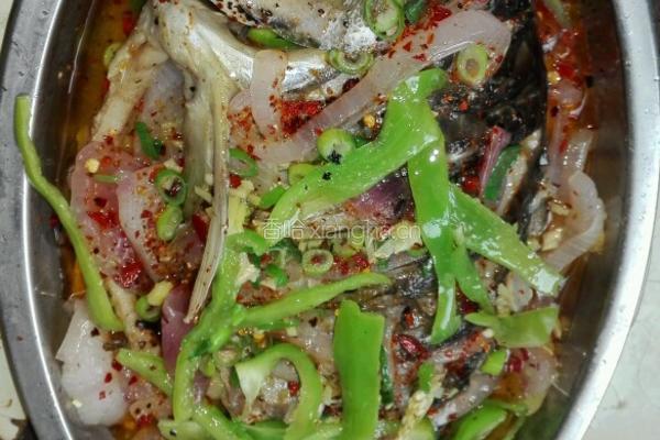 油泼清蒸鱼的做法图解5