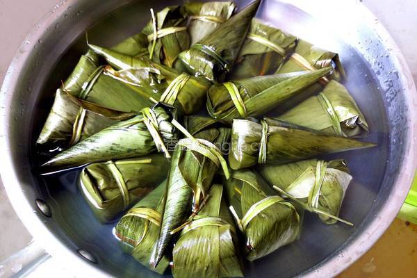 红豆枣粽的做法图解7