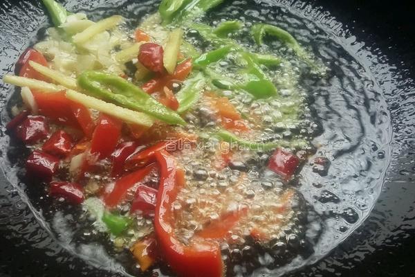 蘑菇炒青菜的做法图解4