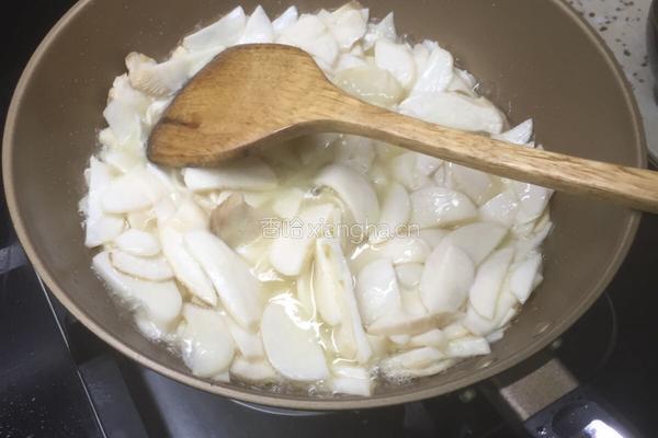 肉烧杏鲍菇的做法图解3