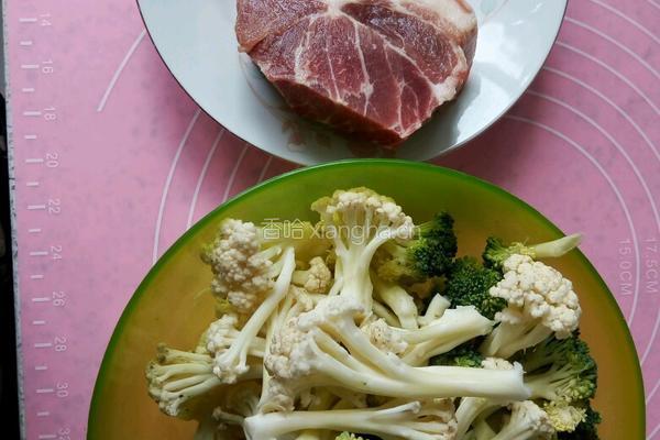 肉丝炒双花的做法图解1