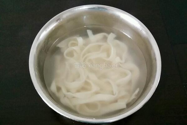 豆角西红柿鸡蛋打卤面的做法图解9