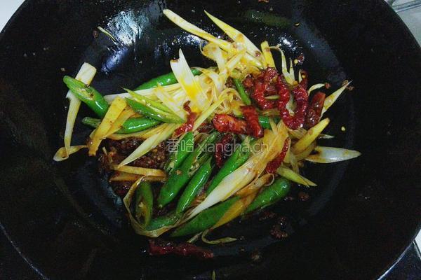 葱爆辣毛肚的做法图解4