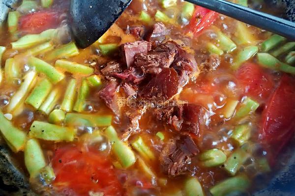 土豆牛肉烩豆角的做法图解9