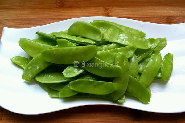 清炒荷兰豆的做法图解2