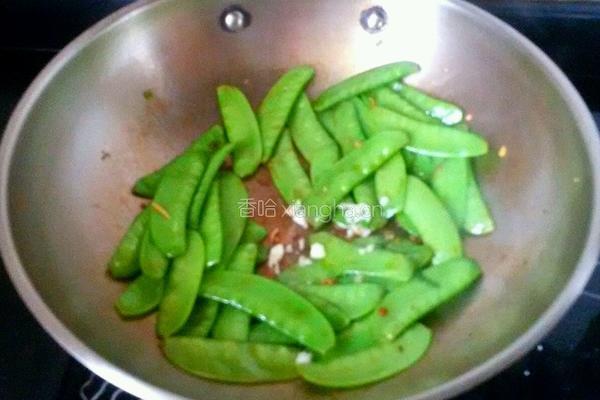清炒荷兰豆的做法图解6