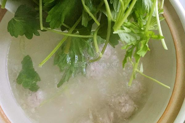益母草肉丸汤的做法图解5