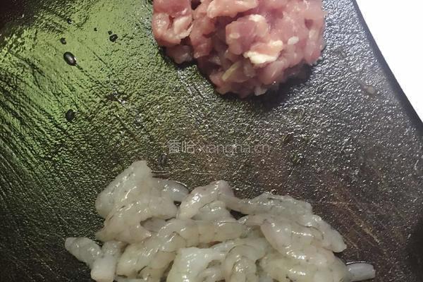 鲜虾芝士饭的做法图解1
