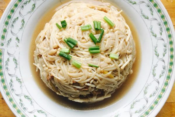 金针菇肉片